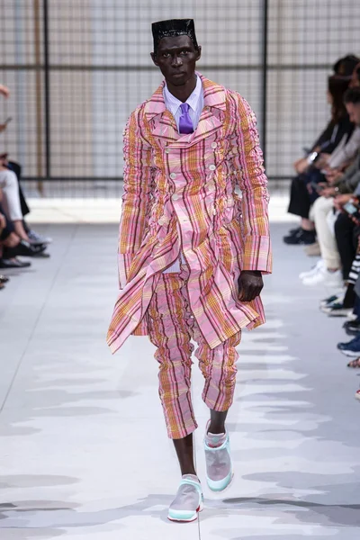 Look 9